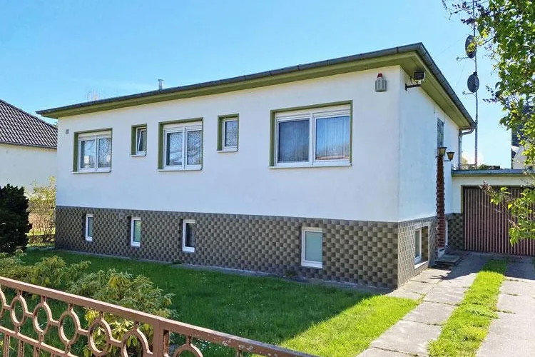 Bungalow im Bereich Rudow, ruhige Seitenstraße